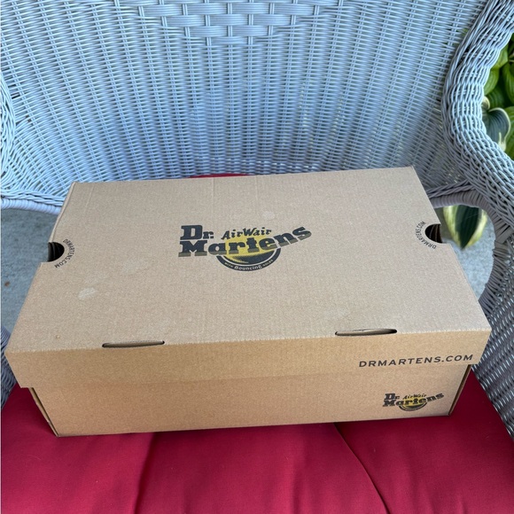 Dr. Martens Buzz Grizzly shoes - Picture 5 of 7